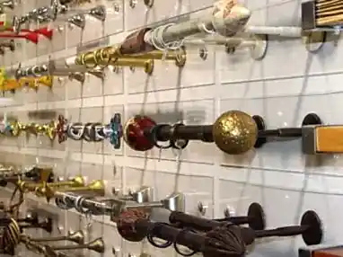 Как выбрать и где купить карнизы для штор и гардин